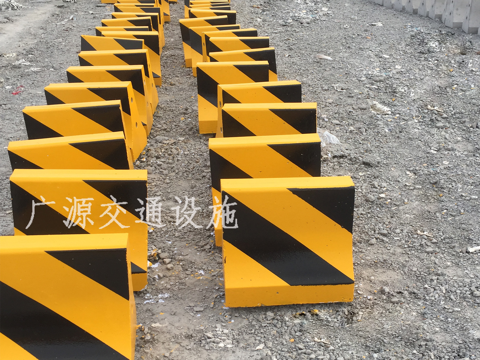 500×500小隔离墩 