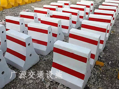 500×500小隔离墩