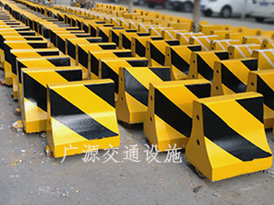 500×500小隔离墩