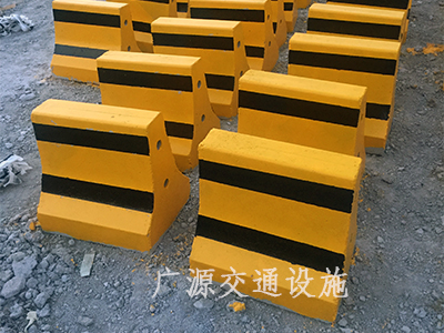 500×500小隔离墩