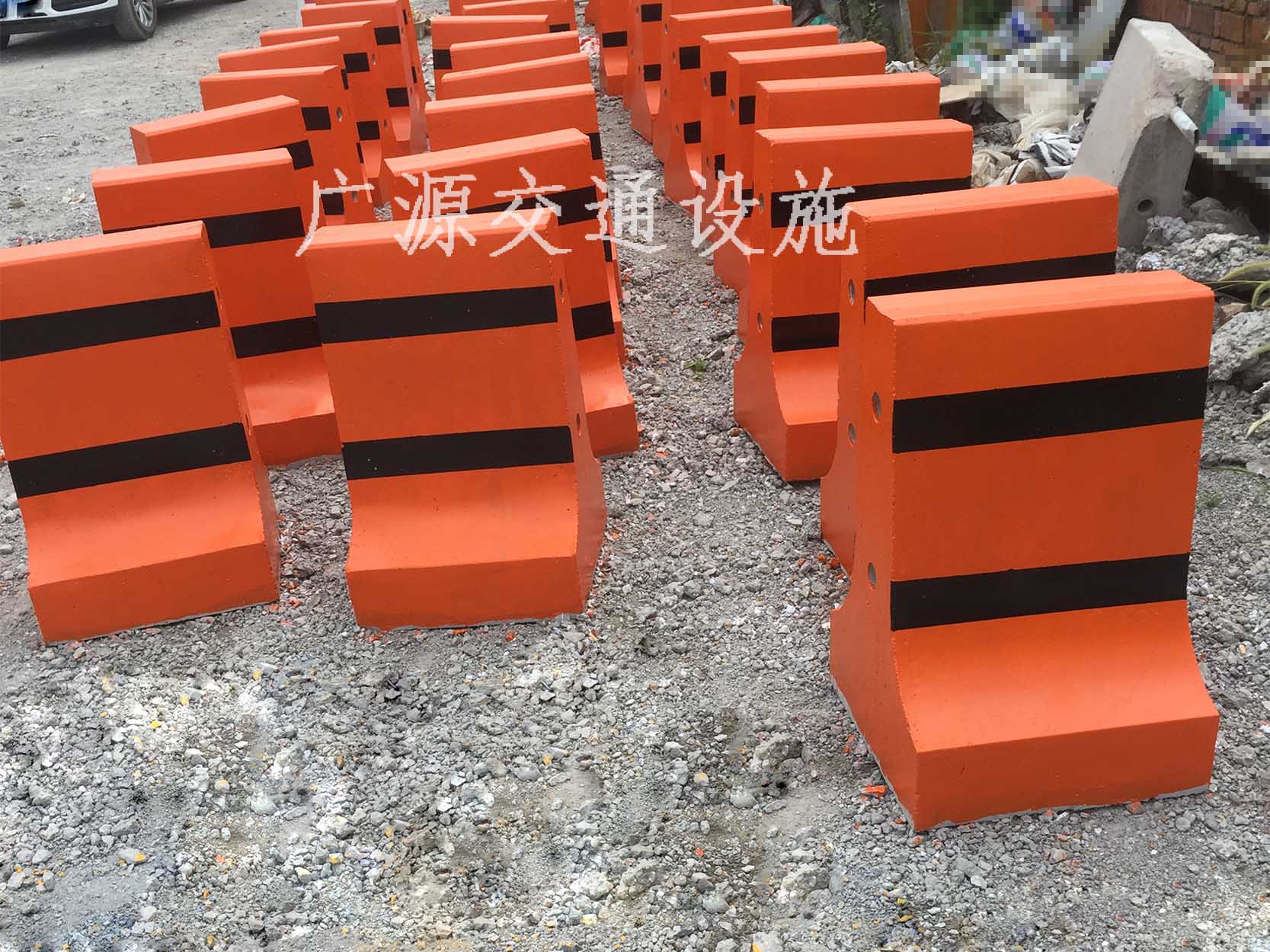 500×800中隔离墩