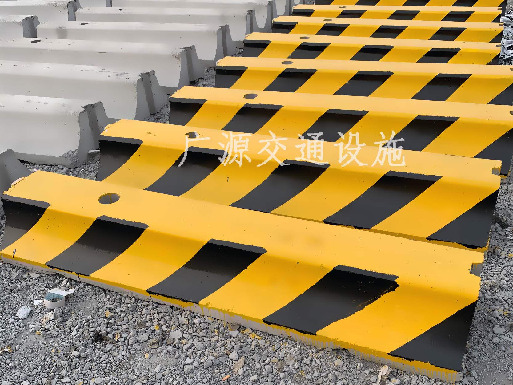 300×2000护栏隔离墩