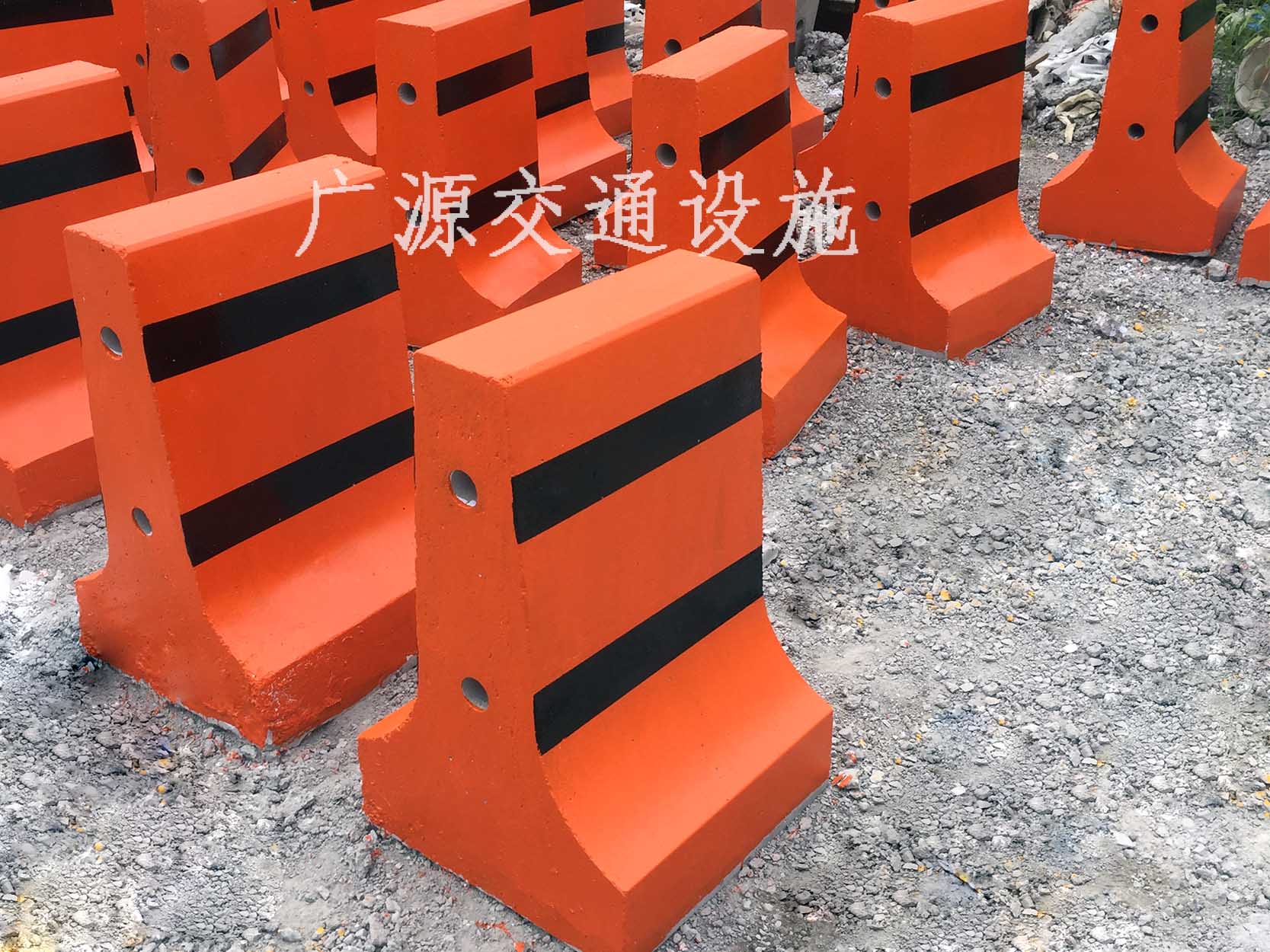500×800中隔离墩